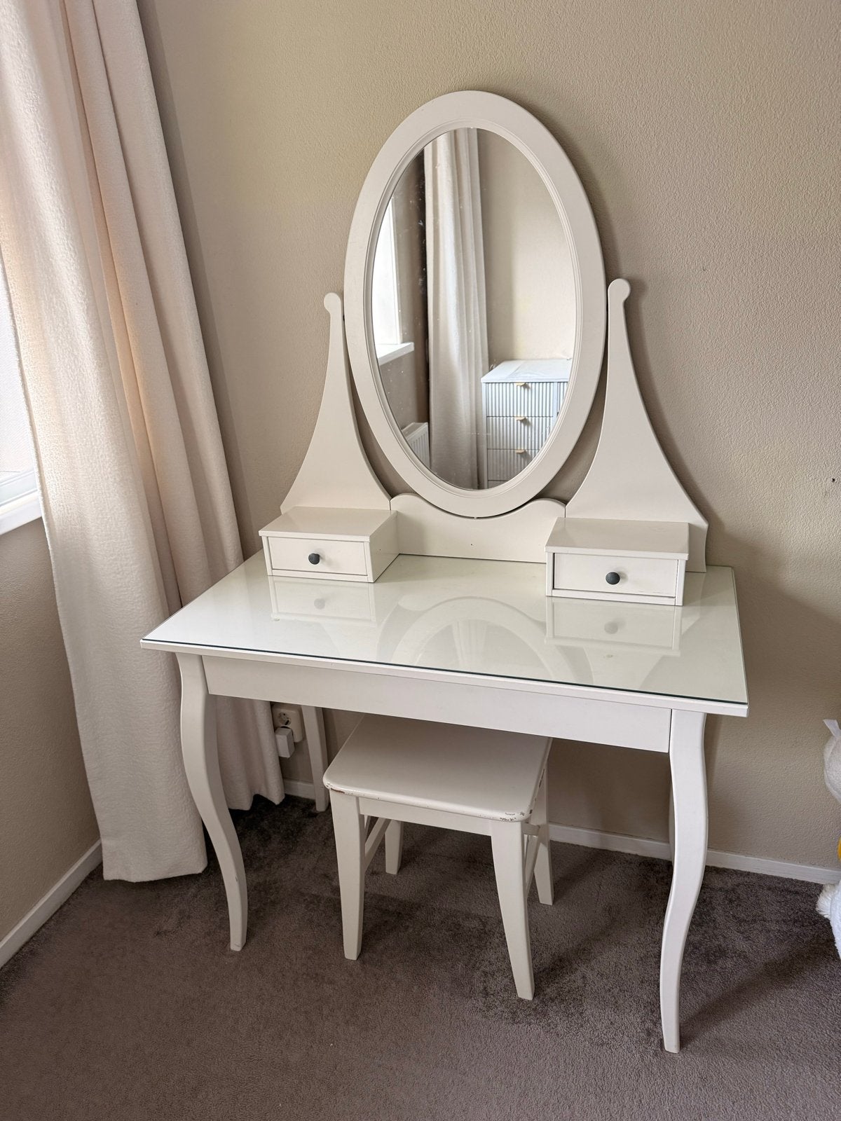 Witte IKEA make-up tafel/kaptafel met kruk, Ophalen, 50 tot 100 cm, Zo goed als nieuw, Minder dan 100 cm