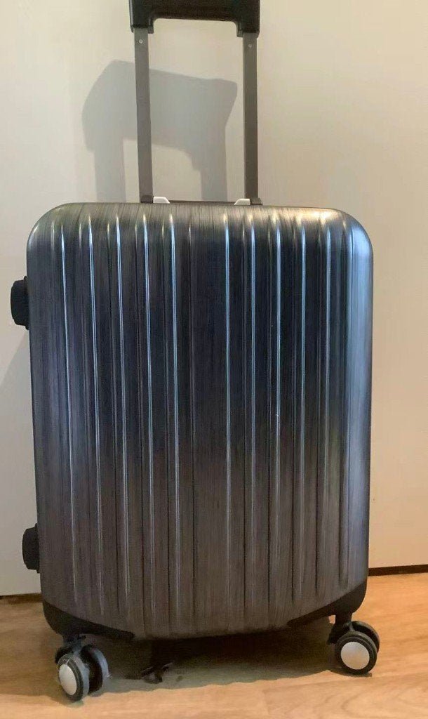 18-inch Suitcase, Ophalen, 50 tot 60 cm, Zo goed als nieuw, 35 tot 45 cm