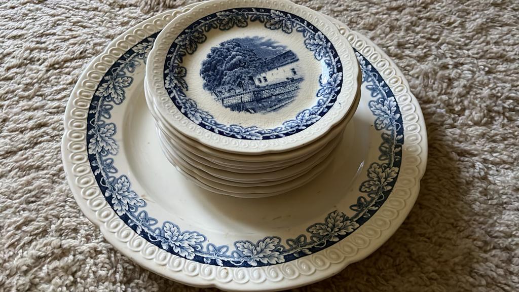 Gebakstel Maastricht Boerenhoeve, Huis en Inrichting, Keuken | Servies, Gebruikt, Bord(en), Overige stijlen, Aardewerk, Ophalen