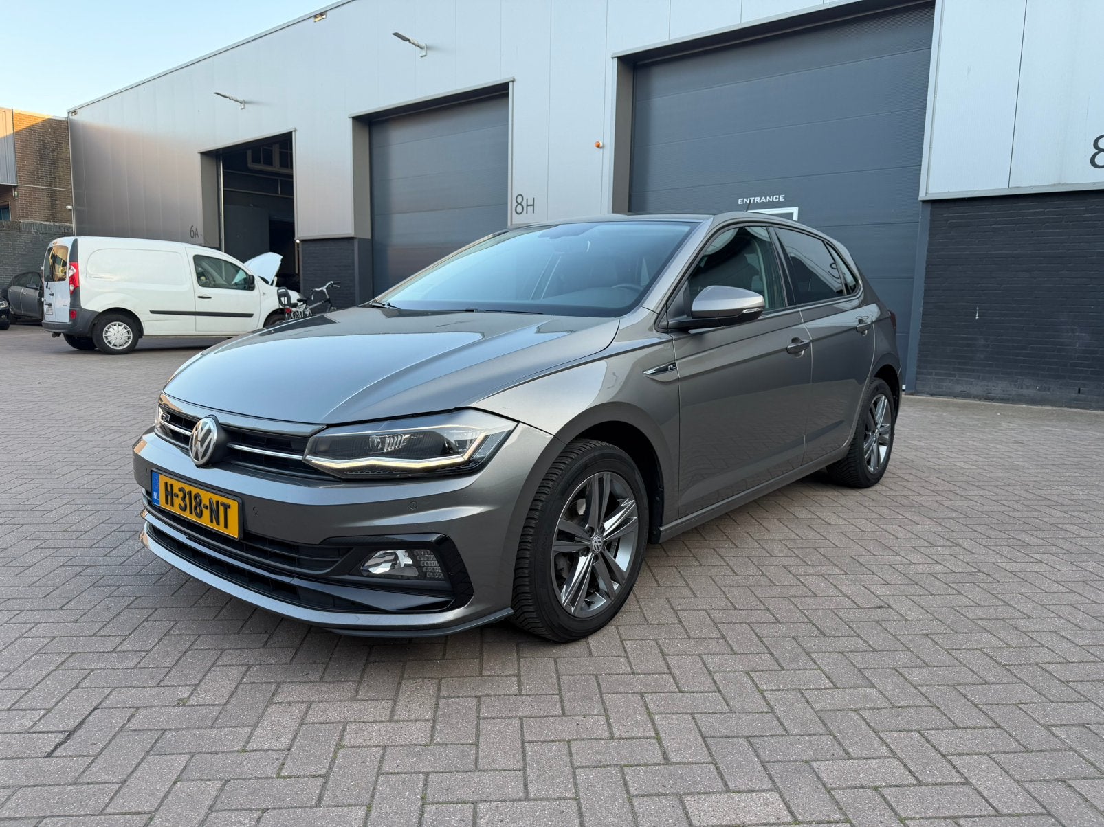 Volkswagen Polo 1.0 TSI 3x R-line | Camera | Carplay |, Auto's, Volkswagen, Voorwielaandrijving, 40 €/maand, Handgeschakeld, 570 kg
