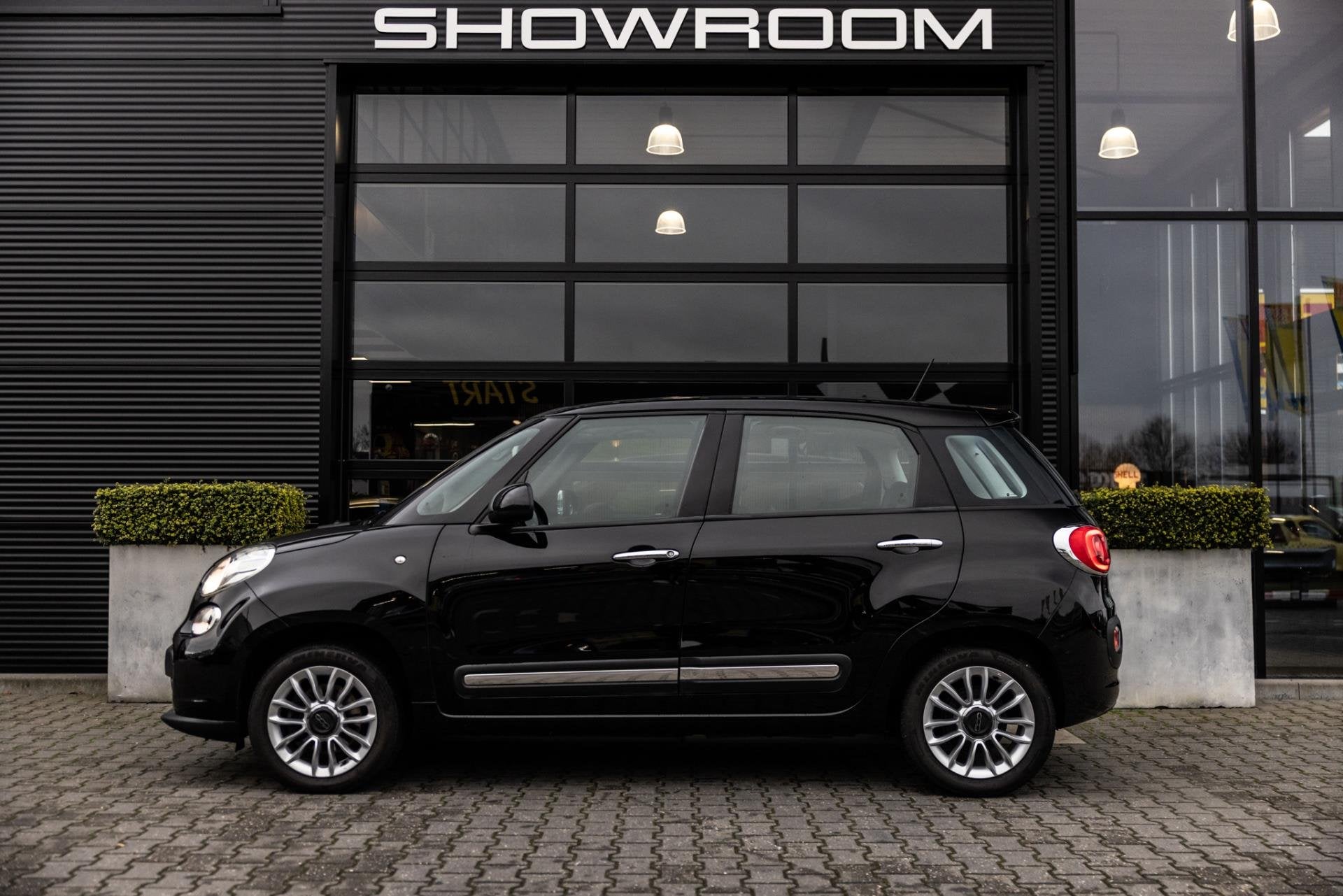 Fiat 500 L 0.9 TwinAir Lounge, 105 PK NL auto, PANO, 1E Eig,, Stof, Gebruikt, Zwart, Origineel Nederlands