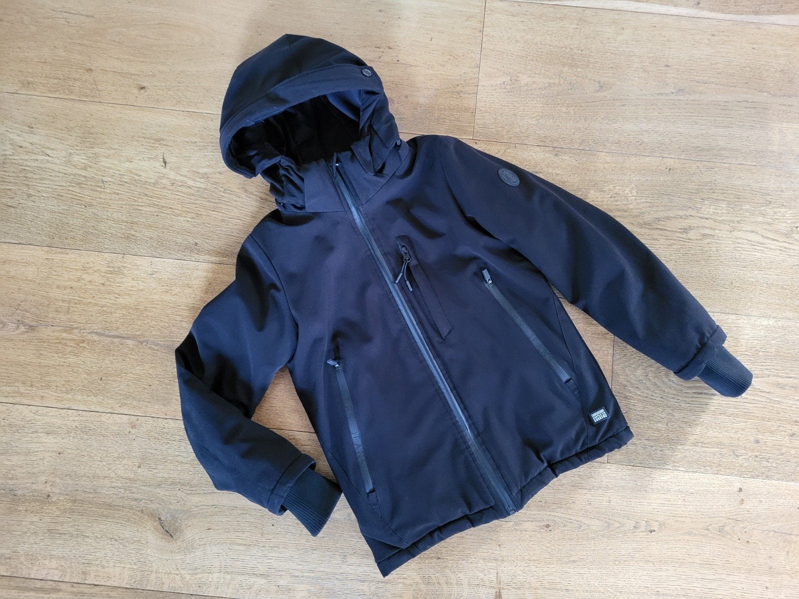Jongens Cars Jeans winterjas Maat 10 Zwart, Ophalen, Zo goed als nieuw, Cars Jeans, Jongen