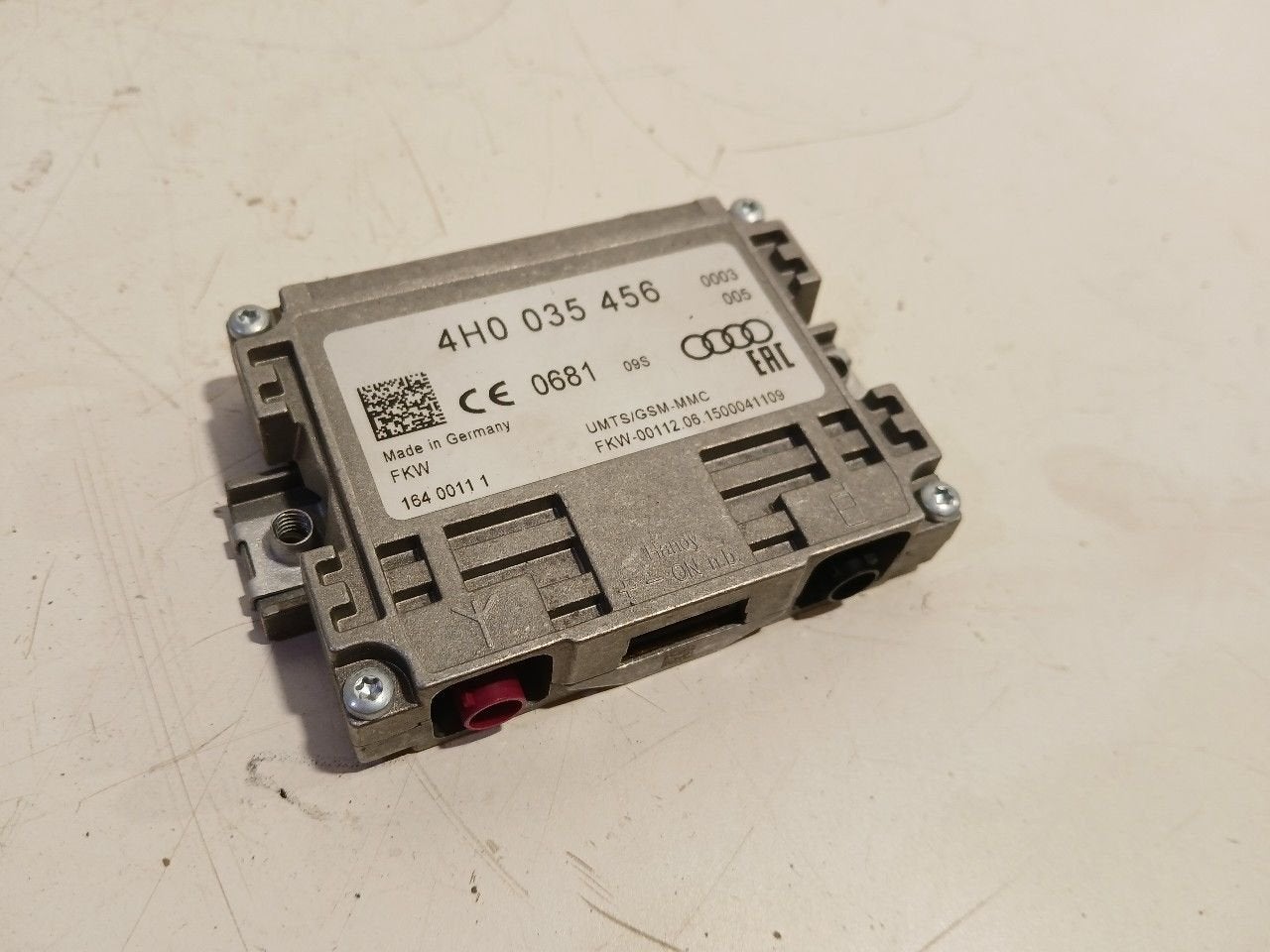Antenne versterker Volkswagen Passat, Ophalen of Verzenden, Van der Ven Autorecycling B.V., Onderdelen@venauto.nl, Ettenseweg 76, 4706 PB Roosendaal, The Netherlands