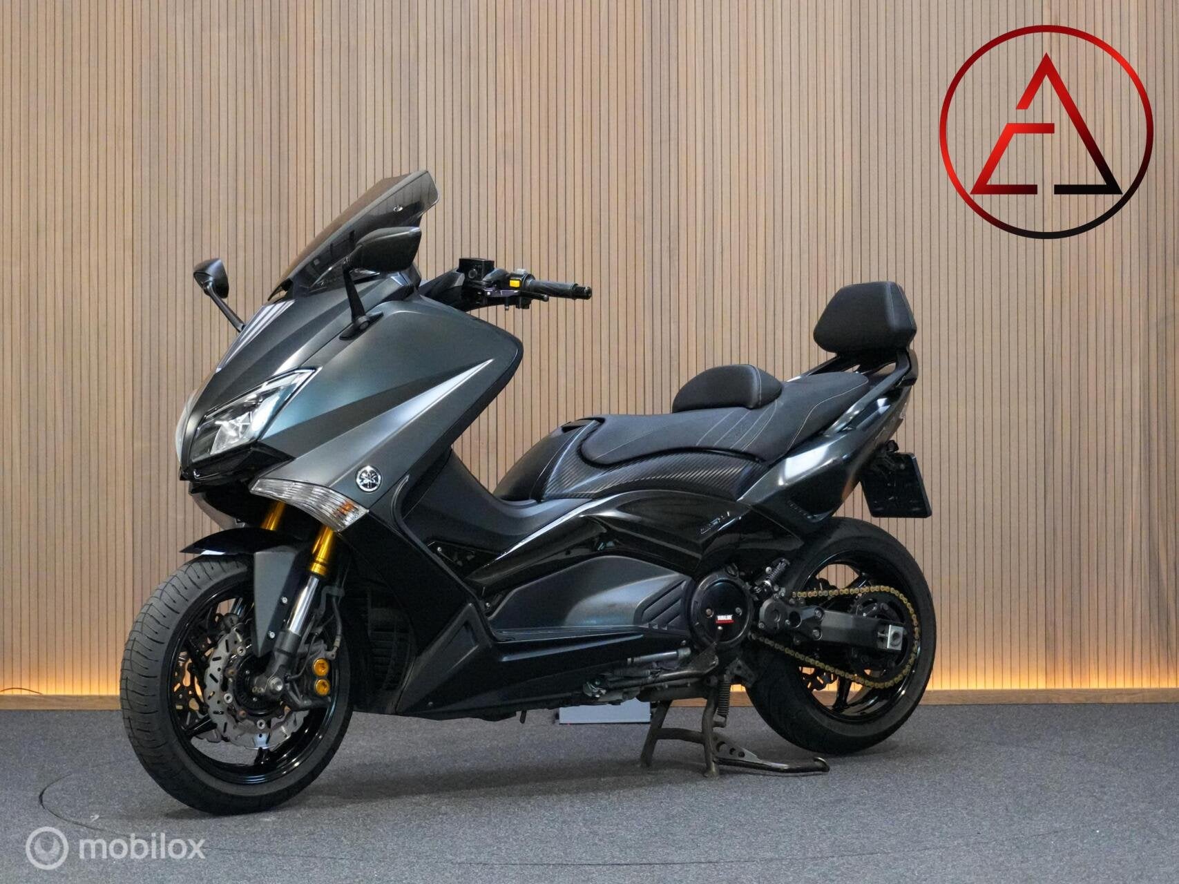 Yamaha TMAX 530 Iron Max ABS 2016 - LeoVince - Chain drive, Info@yamaha.nl, 3225LD, Bedrijf, Yamaha