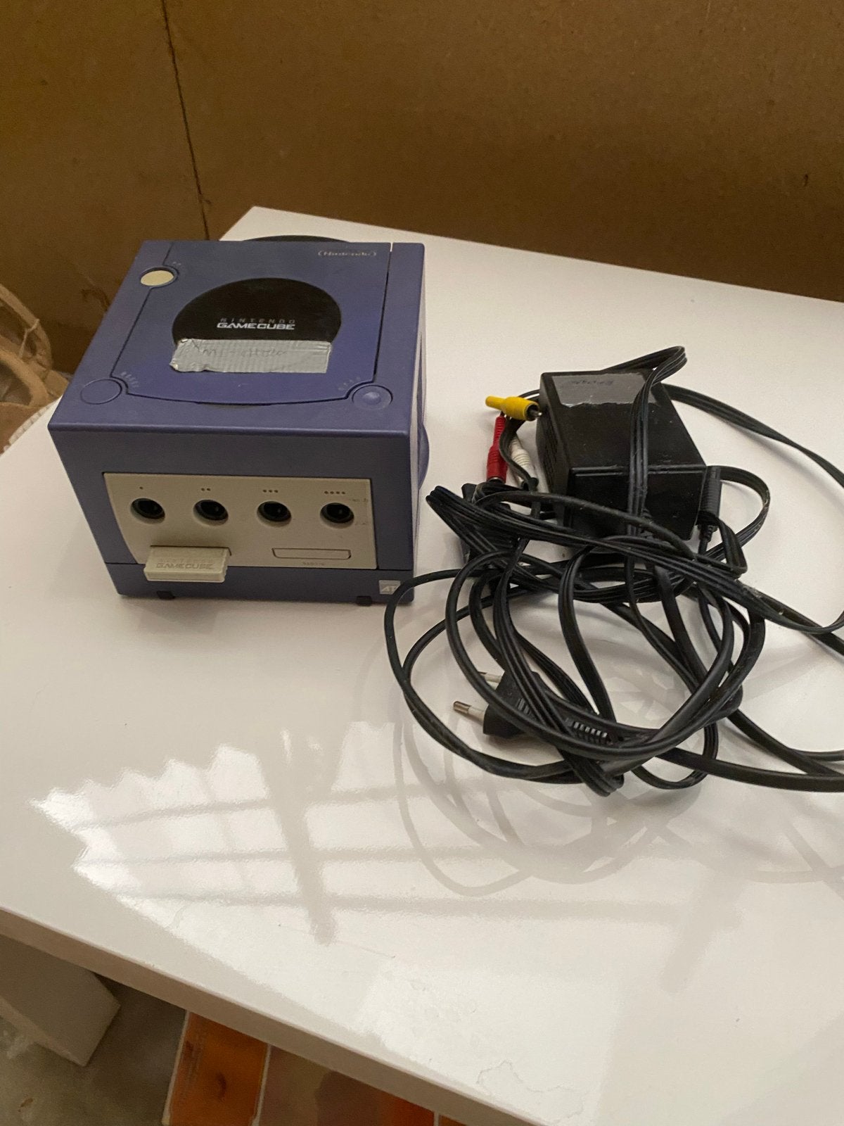 Nintendo GameCube met melee, mario sunshine, metroid, defjam, Paars, Ophalen of Verzenden, Zonder controller, Gebruikt