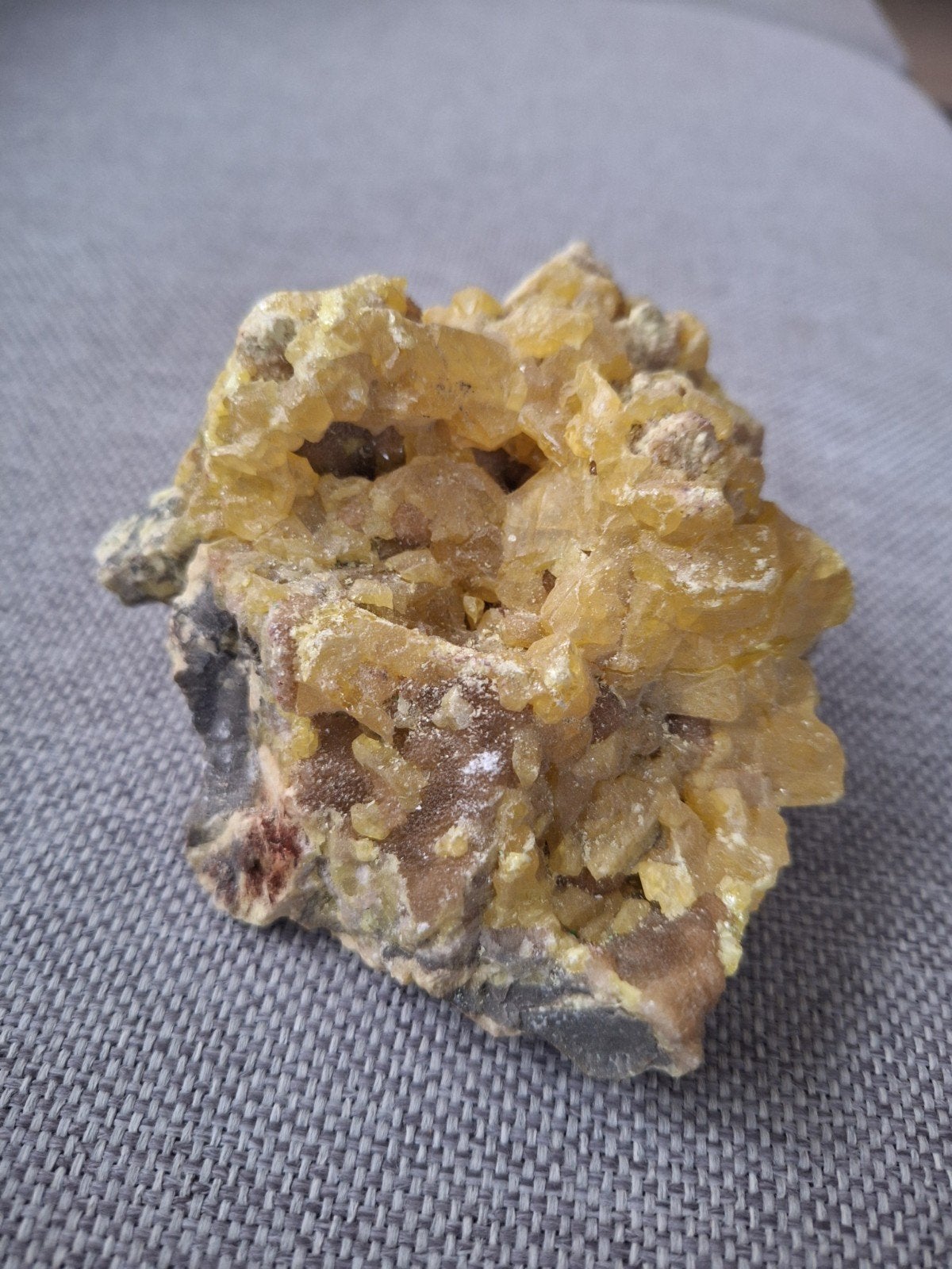 Gele Mineraal Kristal Cluster, Verzamelen, Mineralen en Fossielen, Ophalen of Verzenden, Mineraal
