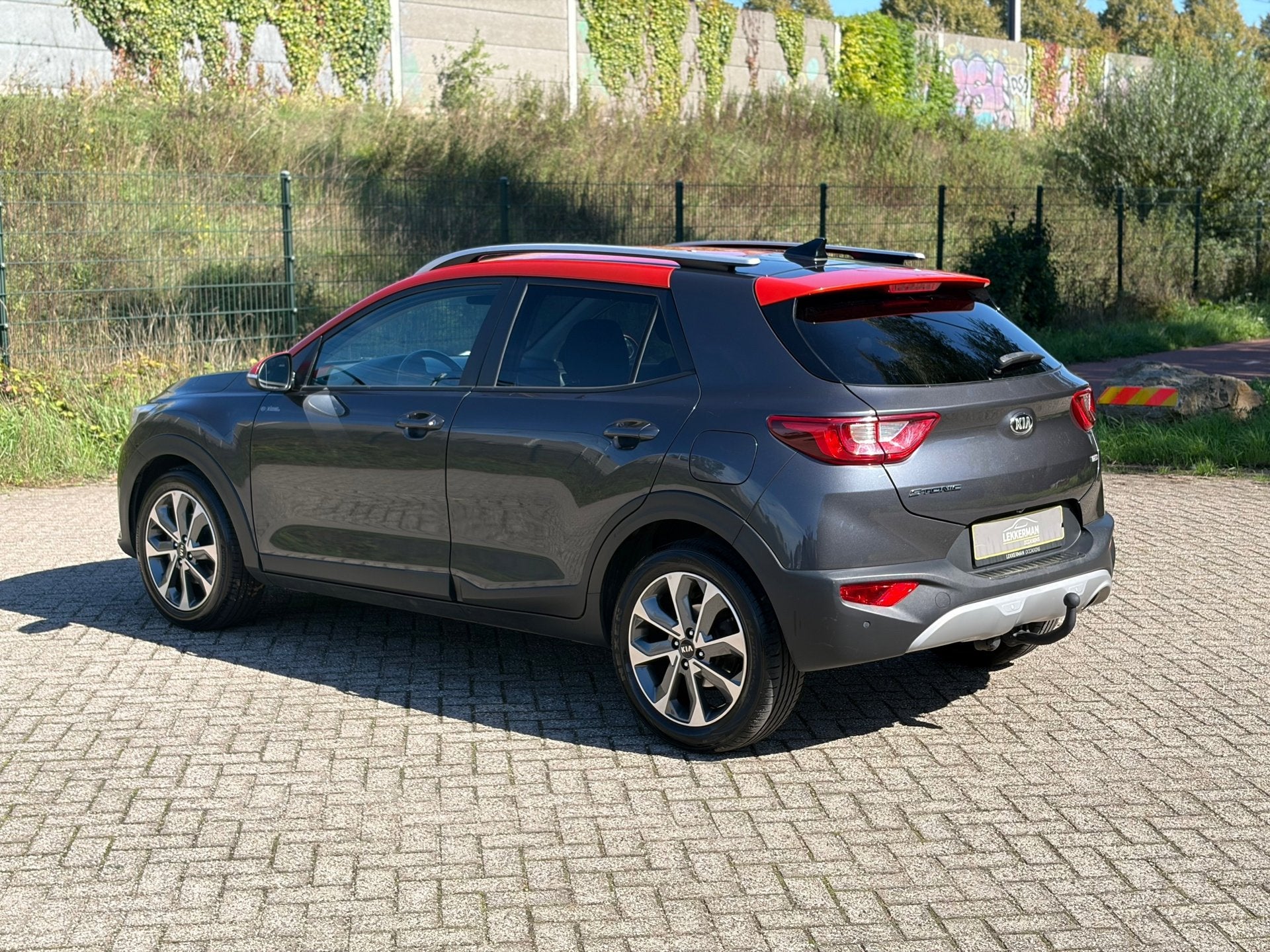 Kia Stonic 1.0 T-GDi DynamicLine CARPLAY I CAMERA I 1E EIG I, Auto's, Gebruikt, Bedrijf, SUV of Terreinwagen, 16 km/l