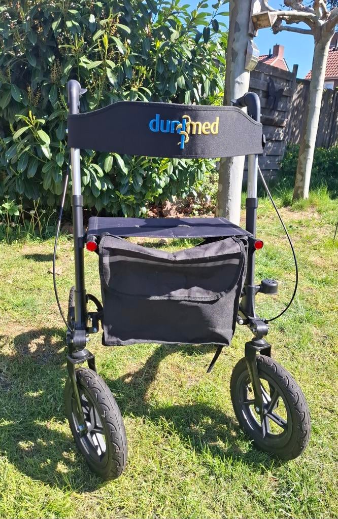Comfortabele Outdoor Rollator - Dunimed - Luchtbanden, Ophalen, Opvouwbaar, Zo goed als nieuw