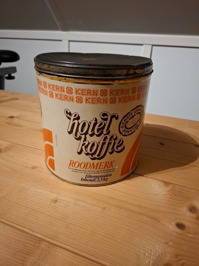 Koffieblik Kern hotel koffie roodmerk inhoud 2,5 kilo, Ophalen of Verzenden, Gebruikt, Koffie, Overige merken