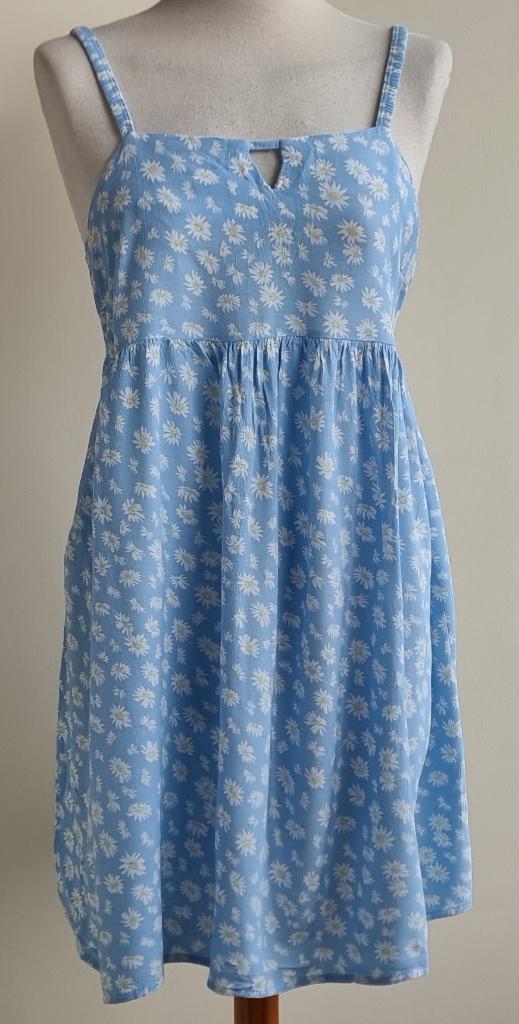 Only lichtblauw jurkje met madeliefjes mt. 42, Only, Blauw, Maat 42/44 (L), Ophalen of Verzenden