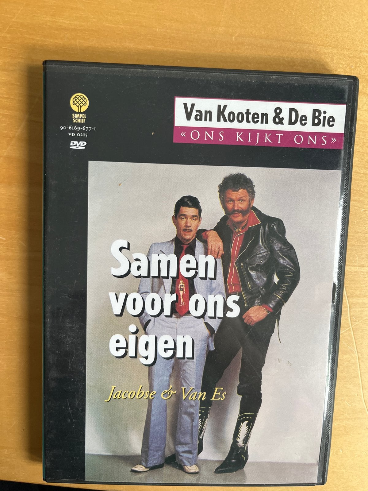 Van Kooten & De Bie - Ons Kijkt Ons DVD, Gebruikt, Alle leeftijden, Inclusief doosje, Ophalen of Verzenden