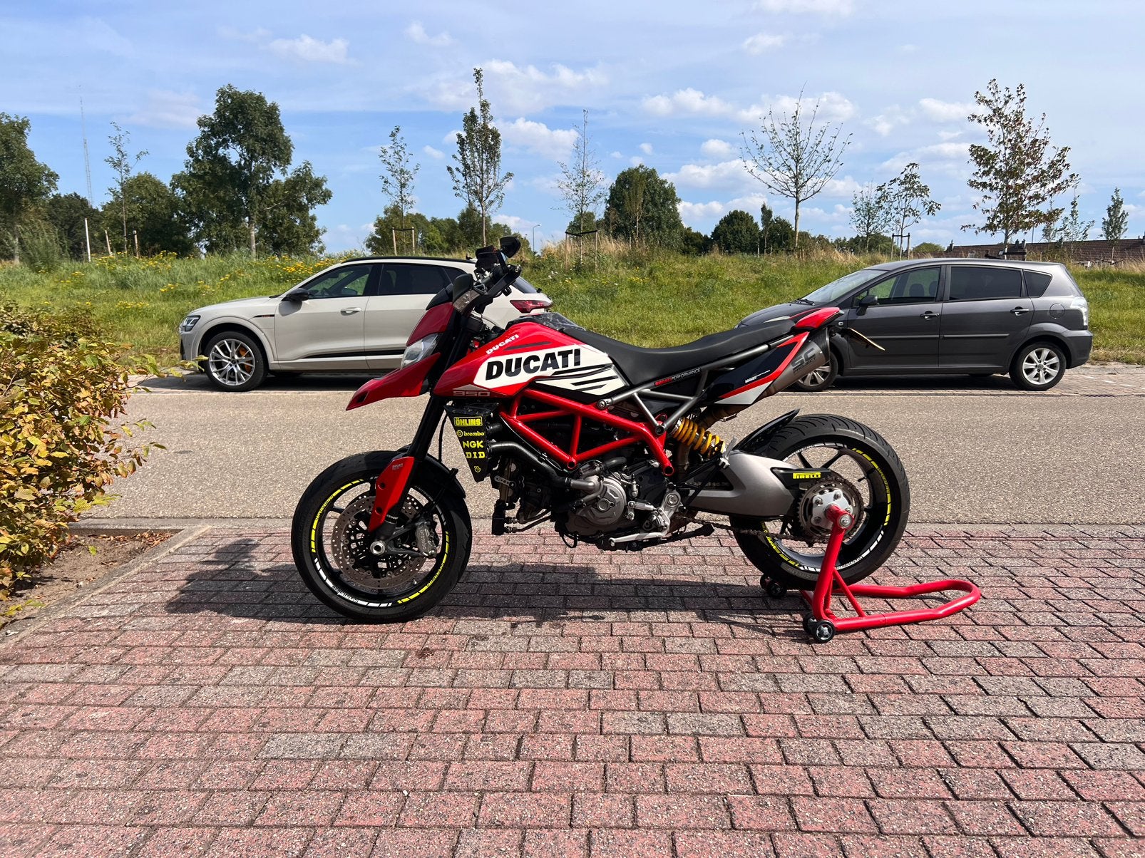 Ducati Hypermotard 950 | SC Project | Forged Carbon parts, 950 cc, Motorrijbewijs A, Gebruikt, Particulier