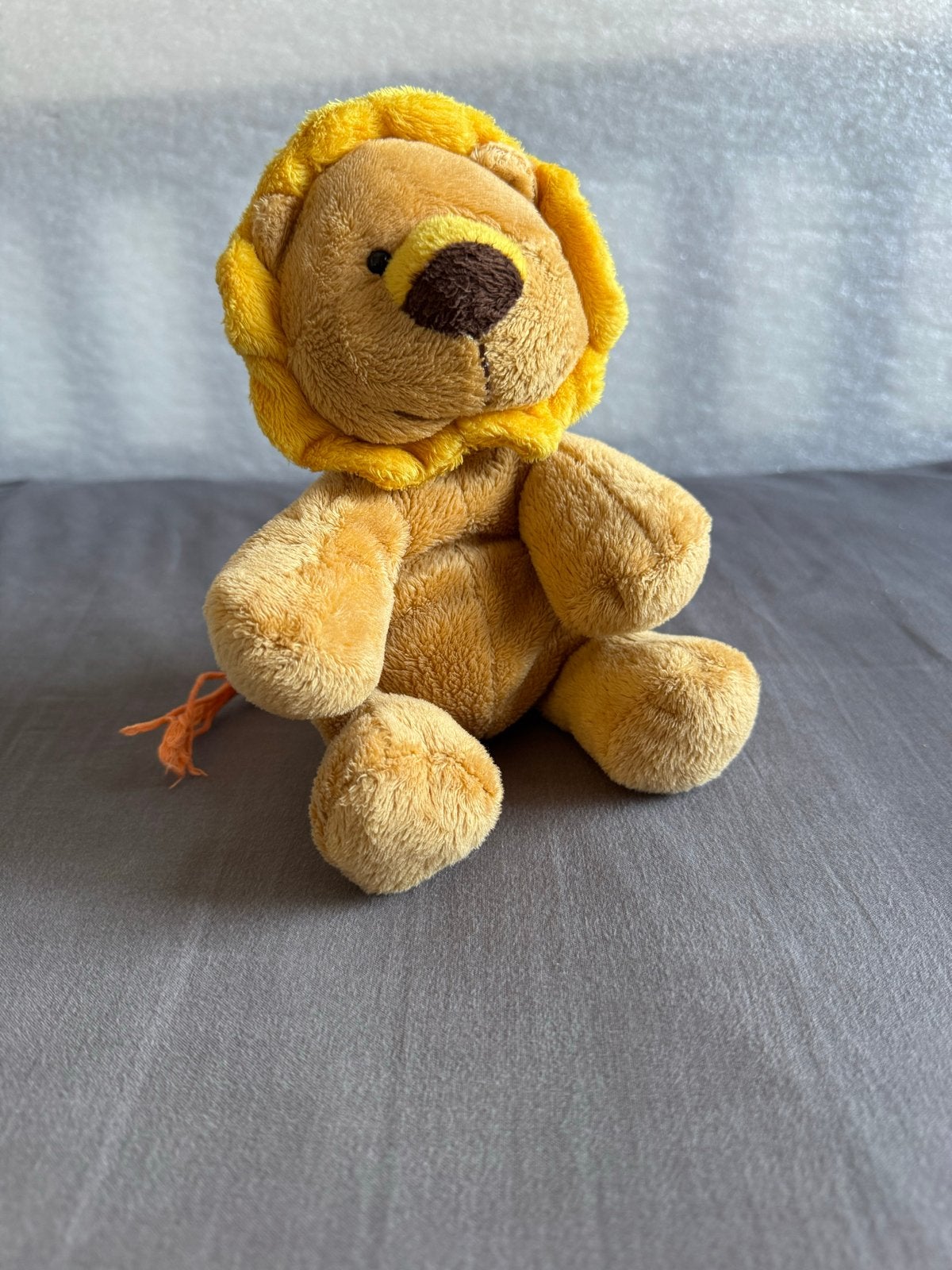 Schattige pluche leeuw knuffel 15cm hoog, Overige merken, Overige karakters, Ophalen of Verzenden, Zo goed als nieuw