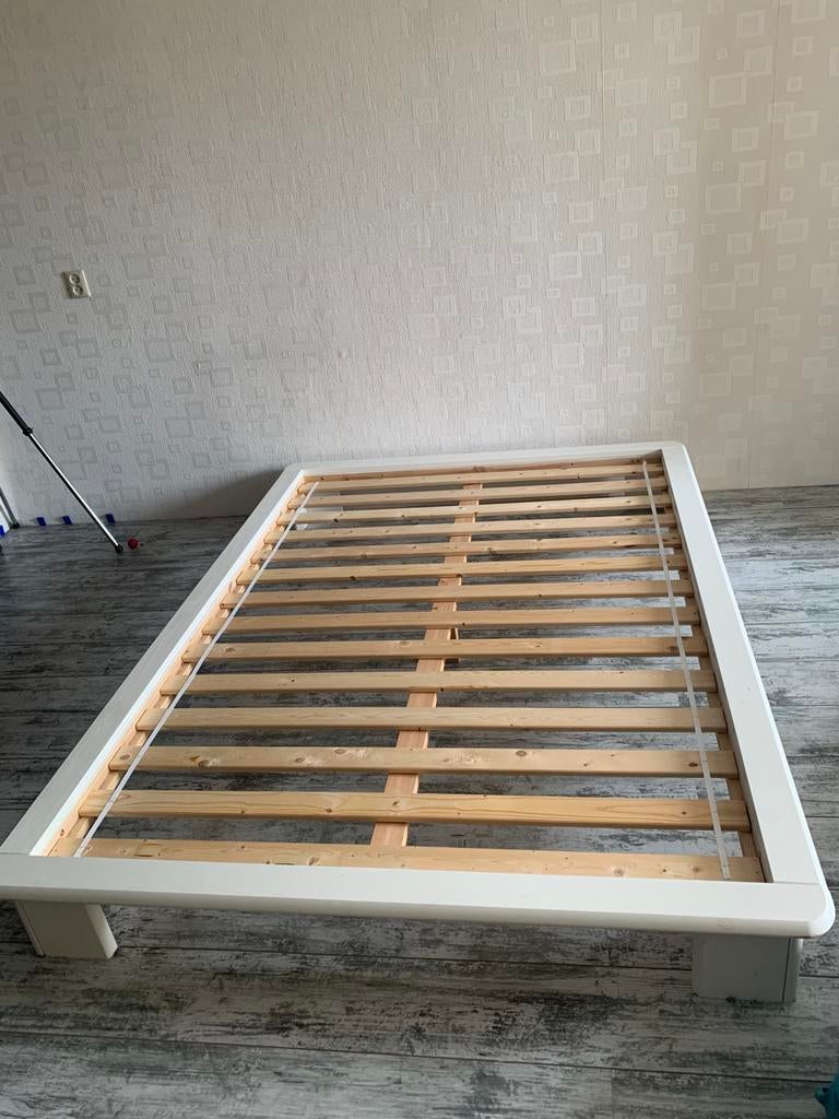 Wit tweepersoonsbed frame met lattenbodem, Huis en Inrichting, Slaapkamer | Bedden, Ophalen, Gebruikt, Wit, Tweepersoons