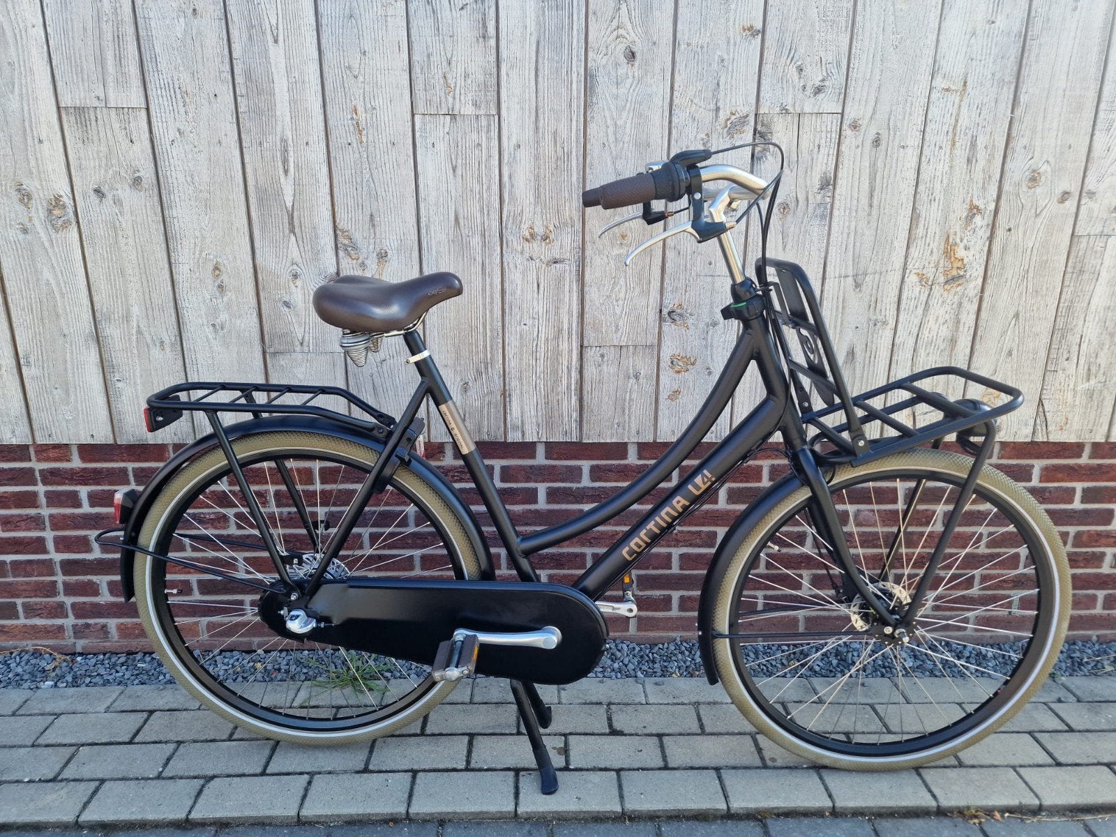 Cortina U4 Jet Black Matt Frame 57cm, Versnellingen, 56 cm of meer, Zo goed als nieuw, Ophalen