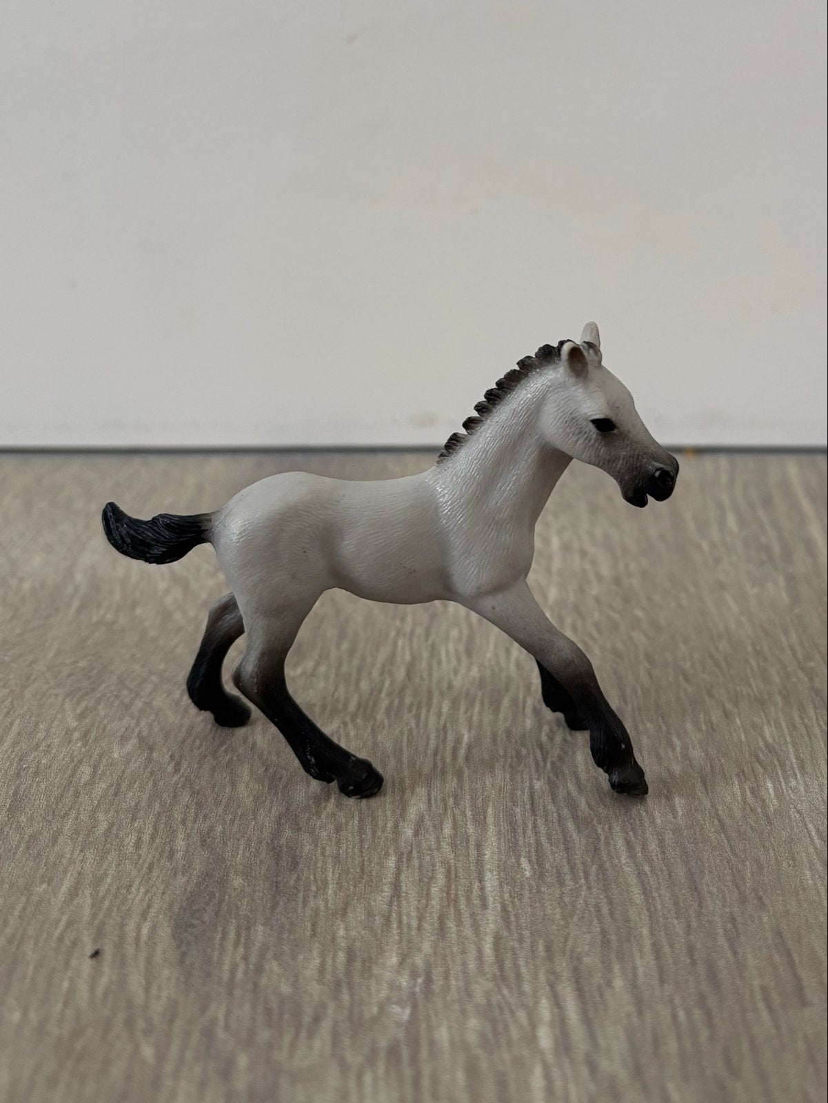 Schleich veulen met deken, halster en accessoires, Ophalen of Verzenden, Gebruikt