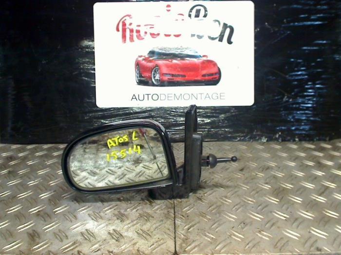 Buitenspiegel links van een Hyundai Atos, Auto-onderdelen, Spiegels, Gebruikt, -, -, Ophalen of Verzenden