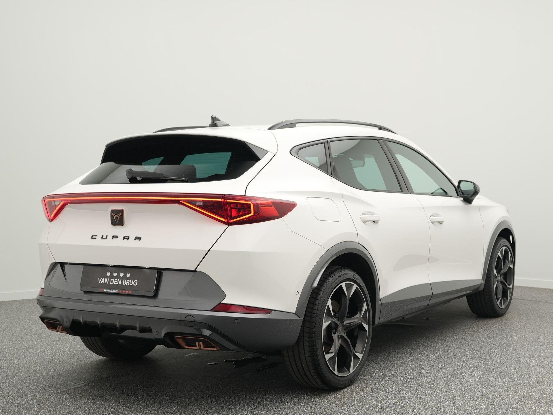 Cupra Formentor 1.4 e-Hybrid 245pk VZ | Dynamic chassis | Ad, Stof, Gebruikt, 4 cilinders, Formentor