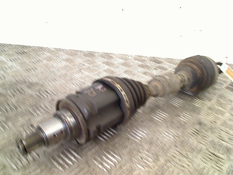 Aandrijfas Links Voor Toyota RAV4 (A2) (2000-05/2005-11), Gebruikt, Kundenbetreuung@toyota.de, Toyota-Allee 2, Köln 50858, , Duitsland