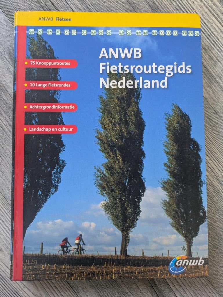 ANWB Fietsroutegids Nederland - 75 Knooppuntroutes, ANWB, Fiets- of Wandelgids, Ophalen of Verzenden, Zo goed als nieuw