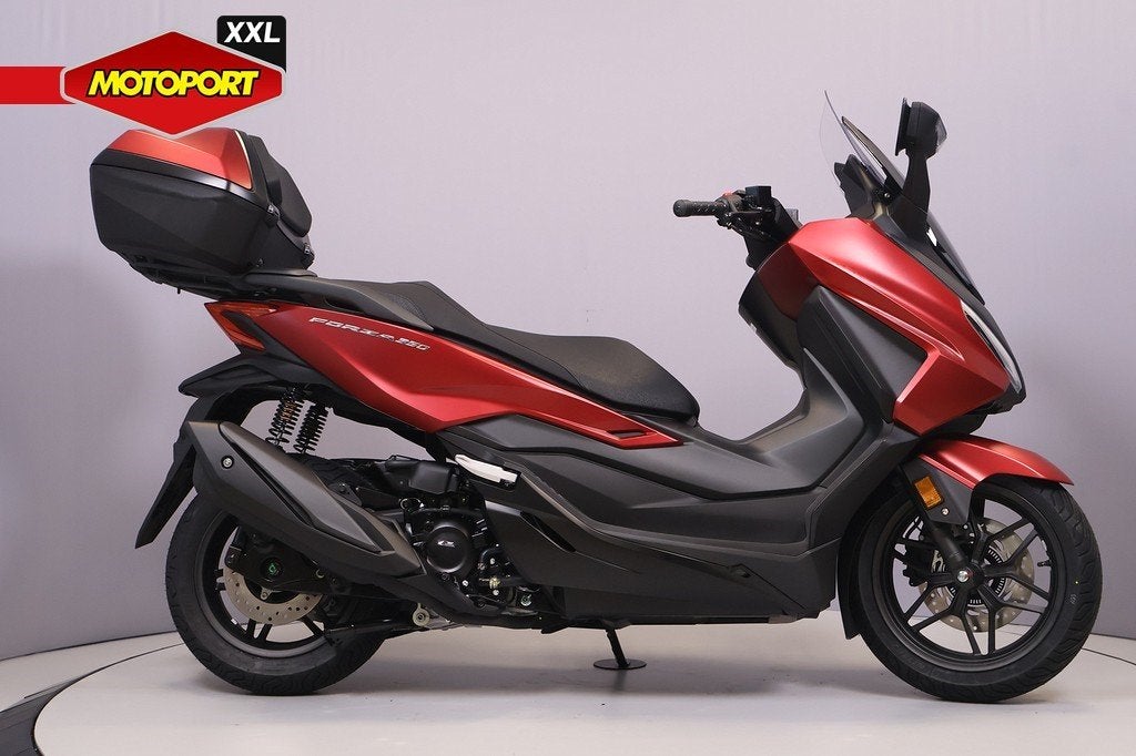 Honda FORZA 350 (bj 2026), Scooter, Honda Motor Europe Ltd, Bedrijf, Customer.service@honda-eu.com