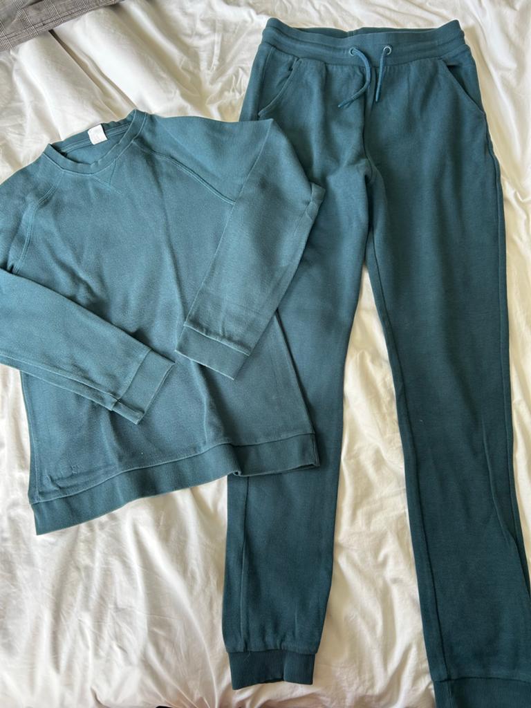 Joggingpak - Maat 158/164, Ophalen of Verzenden, Zo goed als nieuw, Jongen, Setje