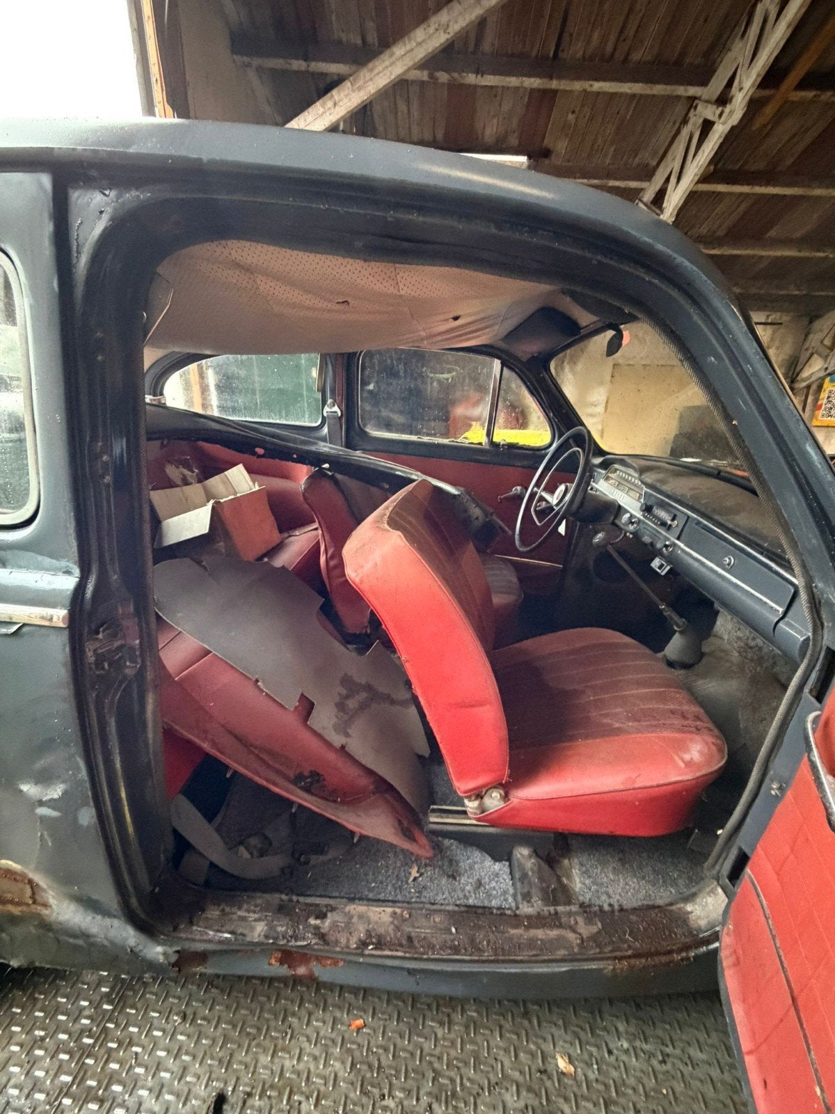 Volvo pv544 interieur, Ophalen, Volvo