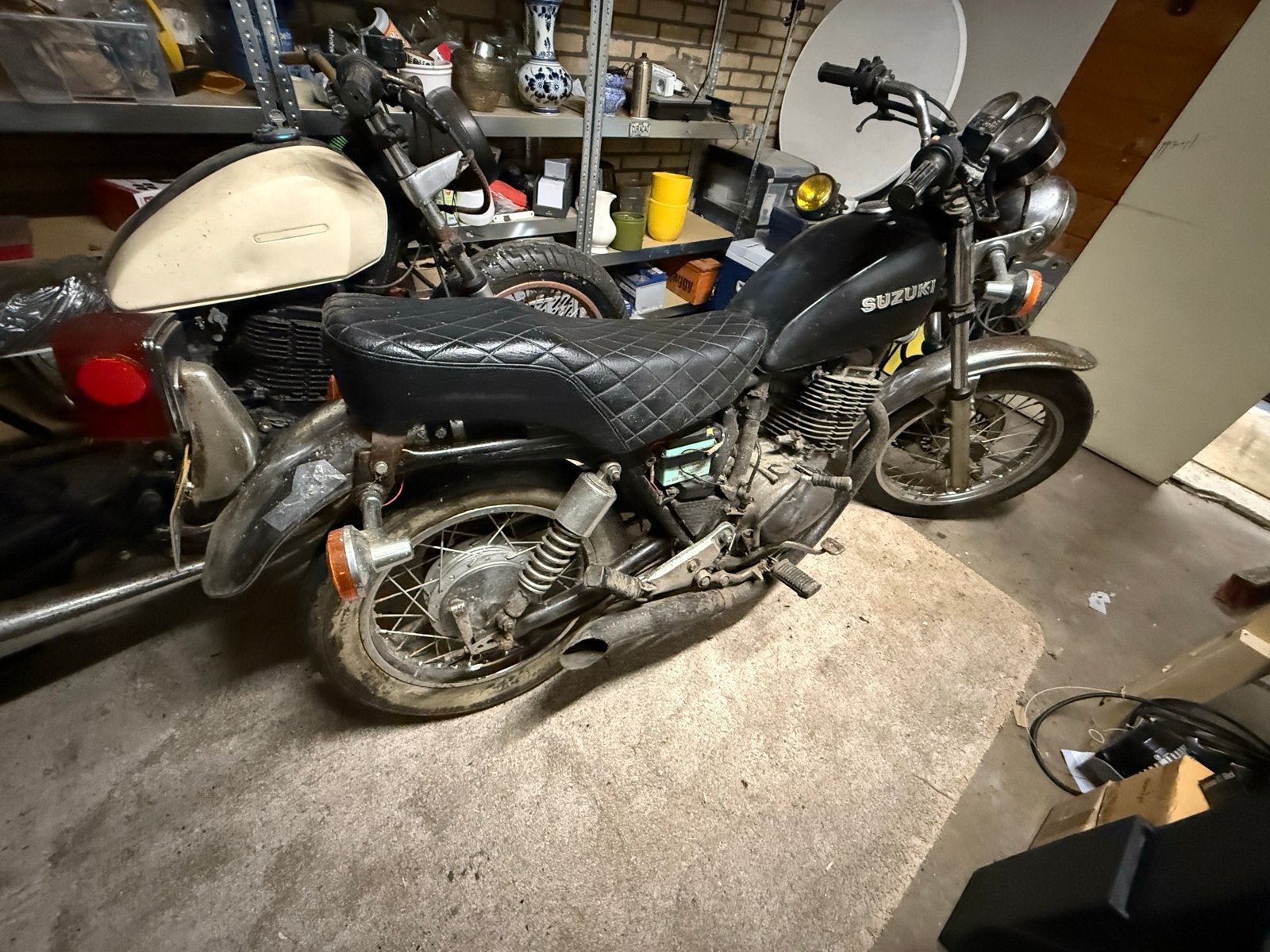 2x Suzuki GN400 motoren - Project of onderdelen, Gebruikt, 396 cc, Particulier, Toermotor