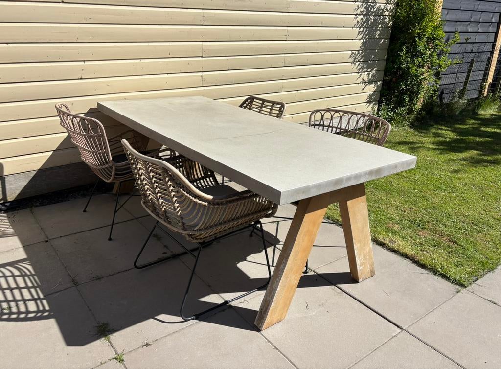 Tuintafel met betonnen blad en 4 fijne stoelen, Ophalen, 4 zitplaatsen, Gebruikt, Tuinset