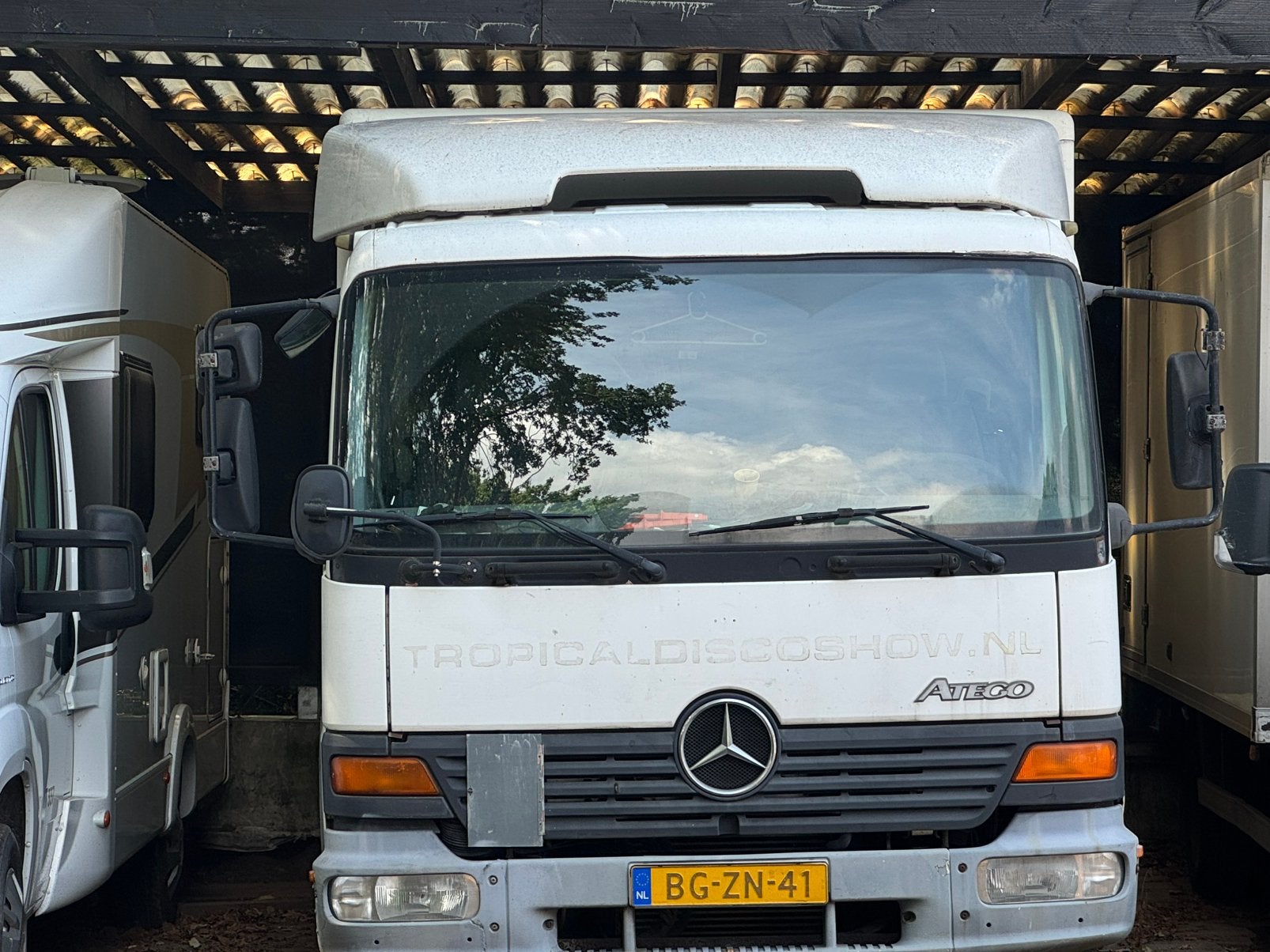 Mercedes Benz Atego 815, Zwart, 150 pk, Wit, Mercedes-Benz
