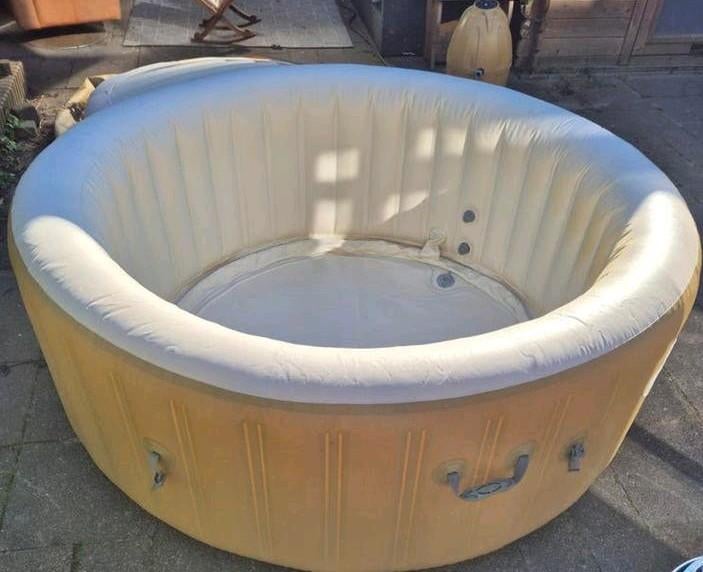 Intex lay z spa 6 pers opblaasbare jacuzzi, Tuin en Terras, Bubbelbaden en Hottubs, Ophalen, Gebruikt, Filter, Opblaasbaar