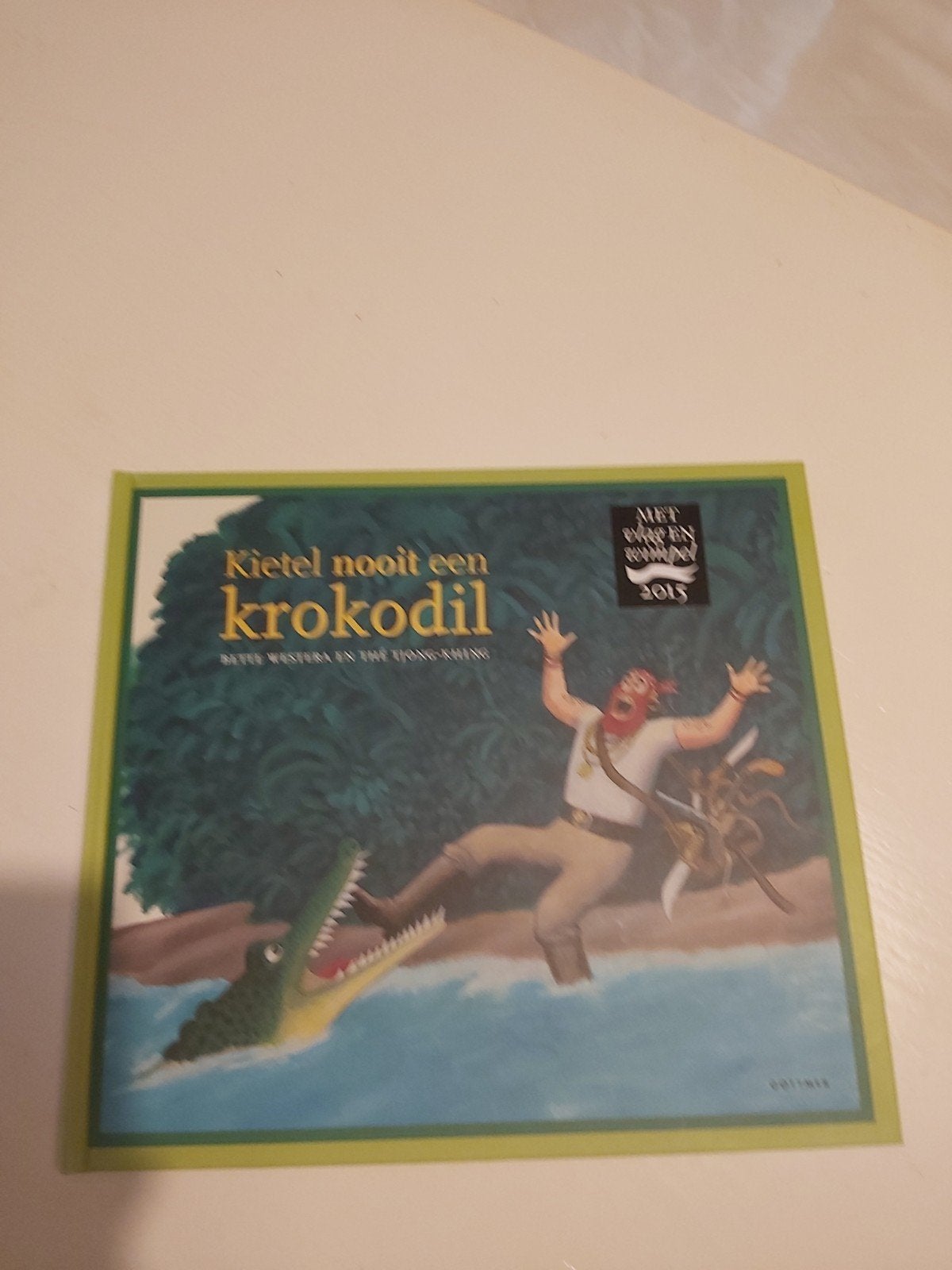 Bette Westera - Kietel nooit een krokodil, Ophalen of Verzenden, Zo goed als nieuw, Bette Westera