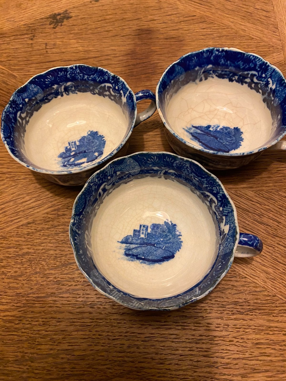 Zeer oude kopjes, Tea Drinker decor, Antiek en Kunst, Antiek | Servies los, Ophalen of Verzenden