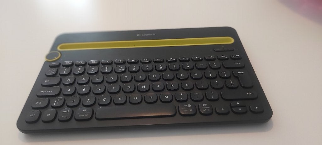 Logitech K480 keyboard, Multi-device, Ophalen of Verzenden, Zo goed als nieuw, Draadloos
