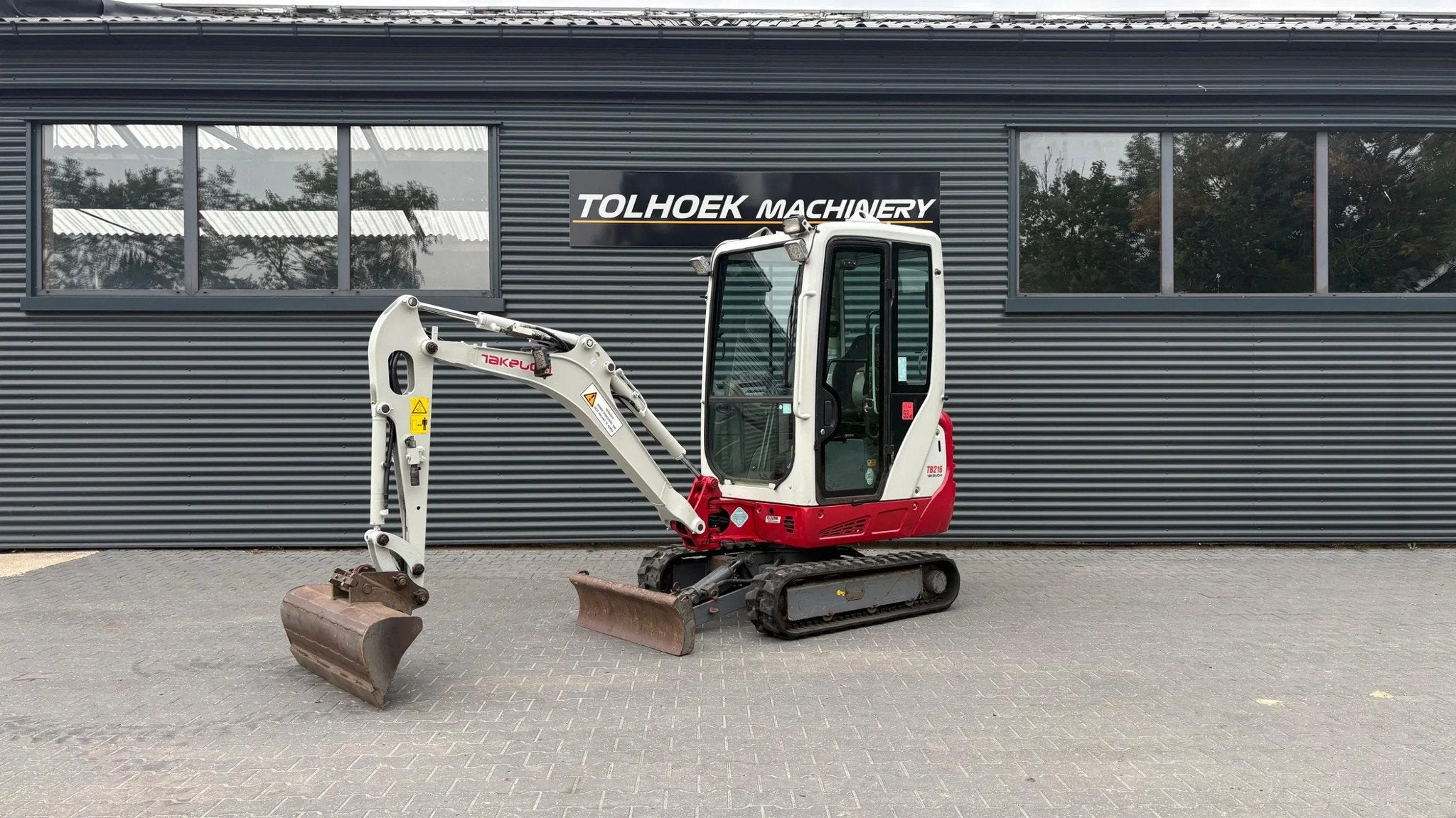 Takeuchi TB 216 (bj 2014), Zakelijke goederen, Machines en Bouw | Kranen en Graafmachines, Graafmachine