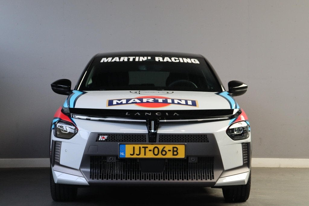 Lancia Ypsilon 1.2 Turbo Hybrid HF Line 110pk Martini racing, Auto's, Lancia, Stof, Gebruikt, Euro 6, 1199 cc