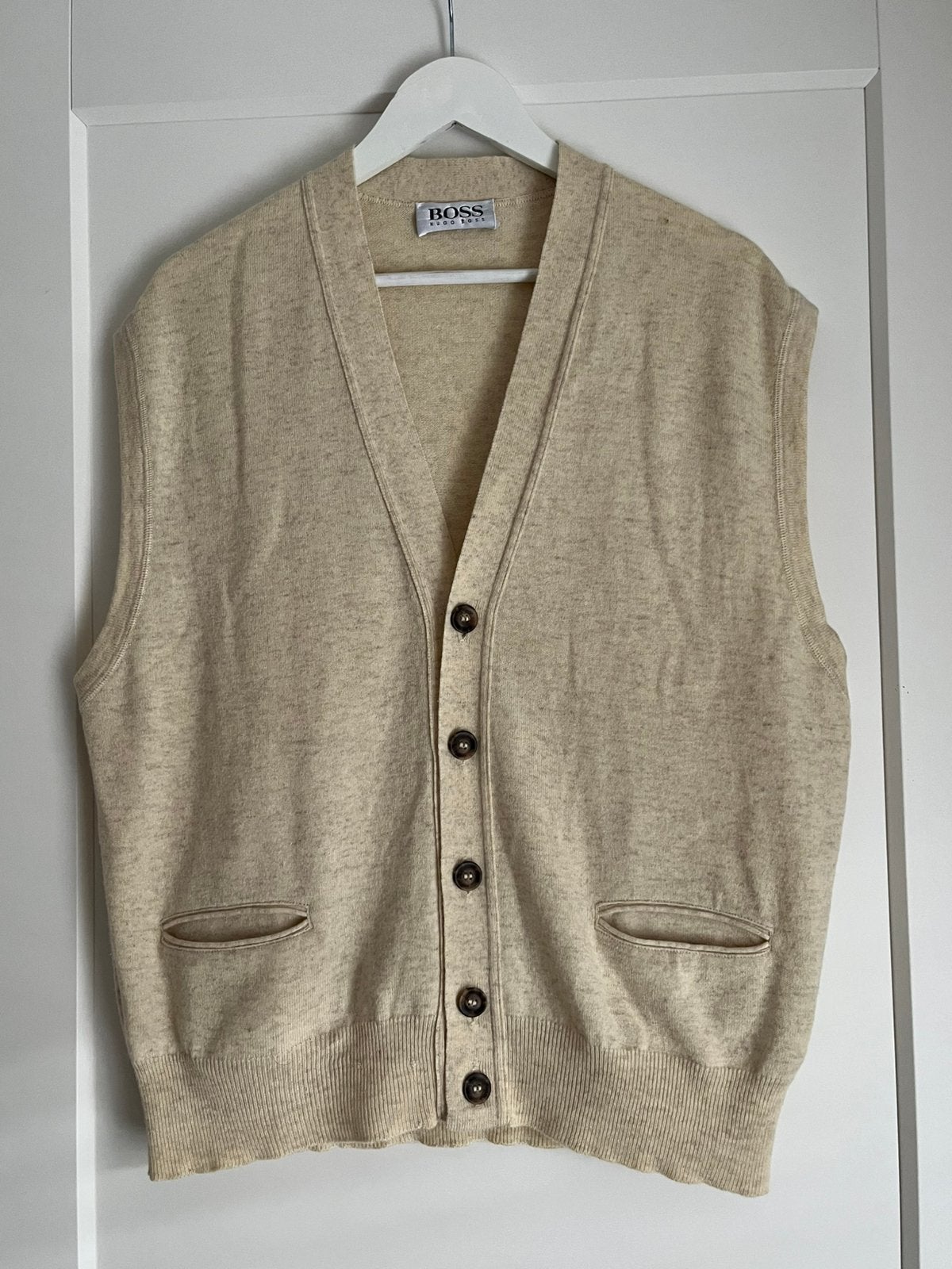 Crèmekleurig gilet vest van Hugo Boss maat 52, Ophalen of Verzenden, Zo goed als nieuw, Maat 52/54 (L)