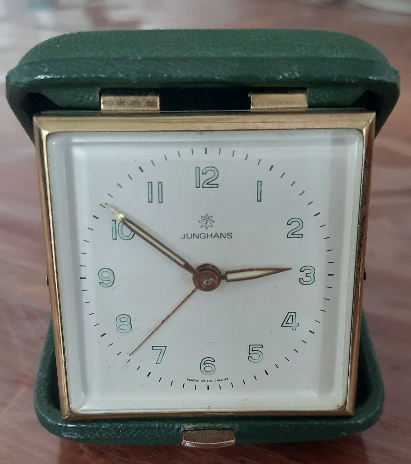 Zeer nette Vintage Junghans reiswekker jaren 50, Ophalen of Verzenden, Zo goed als nieuw, Analoog