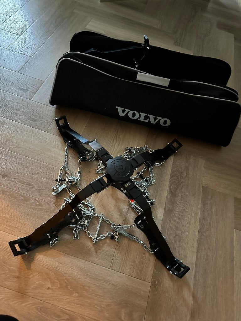 Sneeuwkettingen te huur Polestar 2/Volvo EX30/Volvo EX40, Ophalen, Zo goed als nieuw