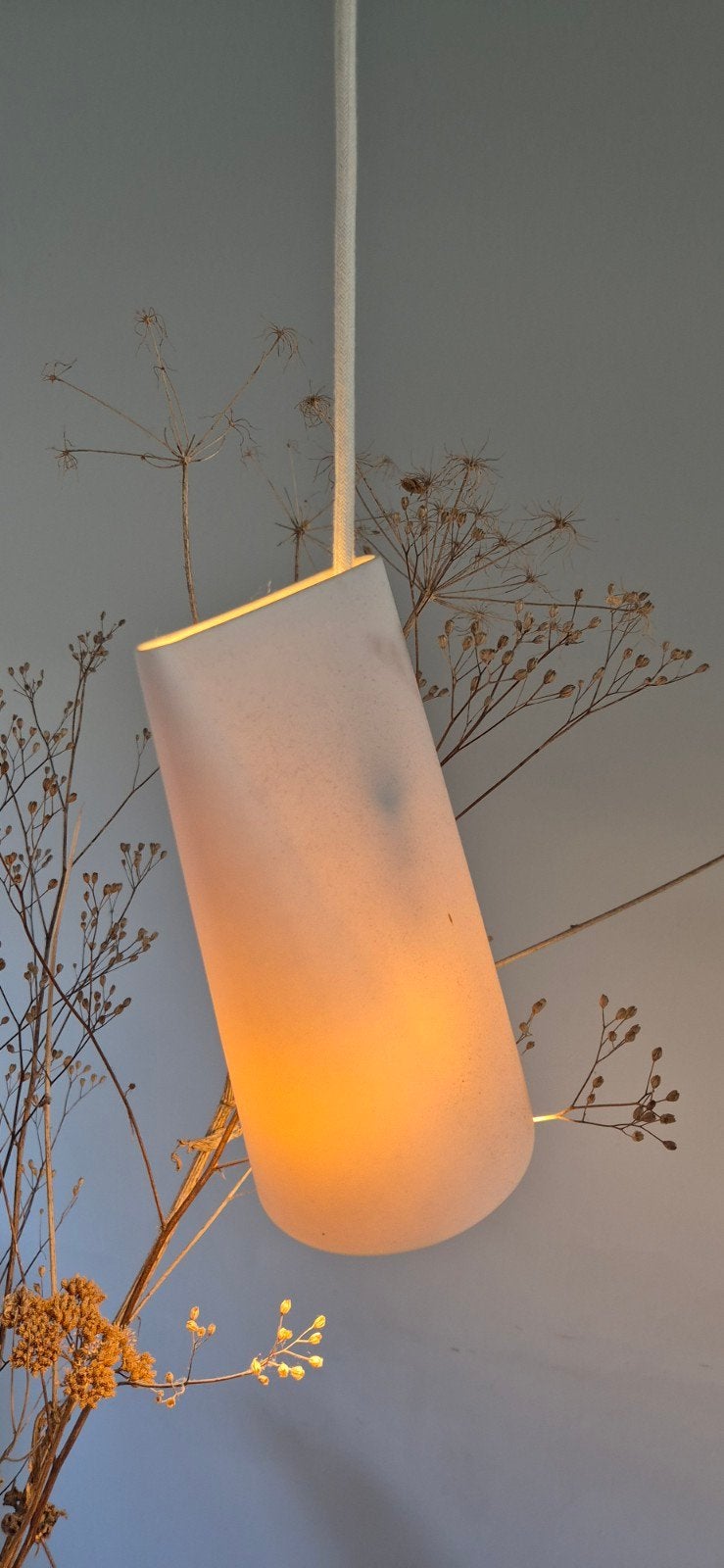 Moebe Ceramic Pendant Narrow hanglamp wit porselein, Ophalen of Verzenden, Nieuw, Overige materialen, Modern Scandinavisch