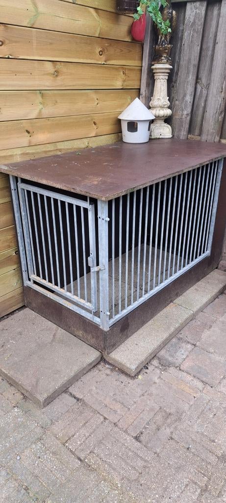 Honden hok voor binnen en buiten., Ophalen, Zo goed als nieuw, 110 cm of meer