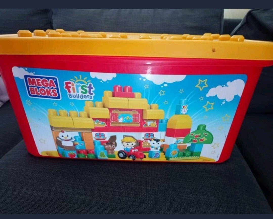 Mega blocks hele grote doos met extra veel blokken en figuur, Ophalen of Verzenden, Zo goed als nieuw, Megabloks