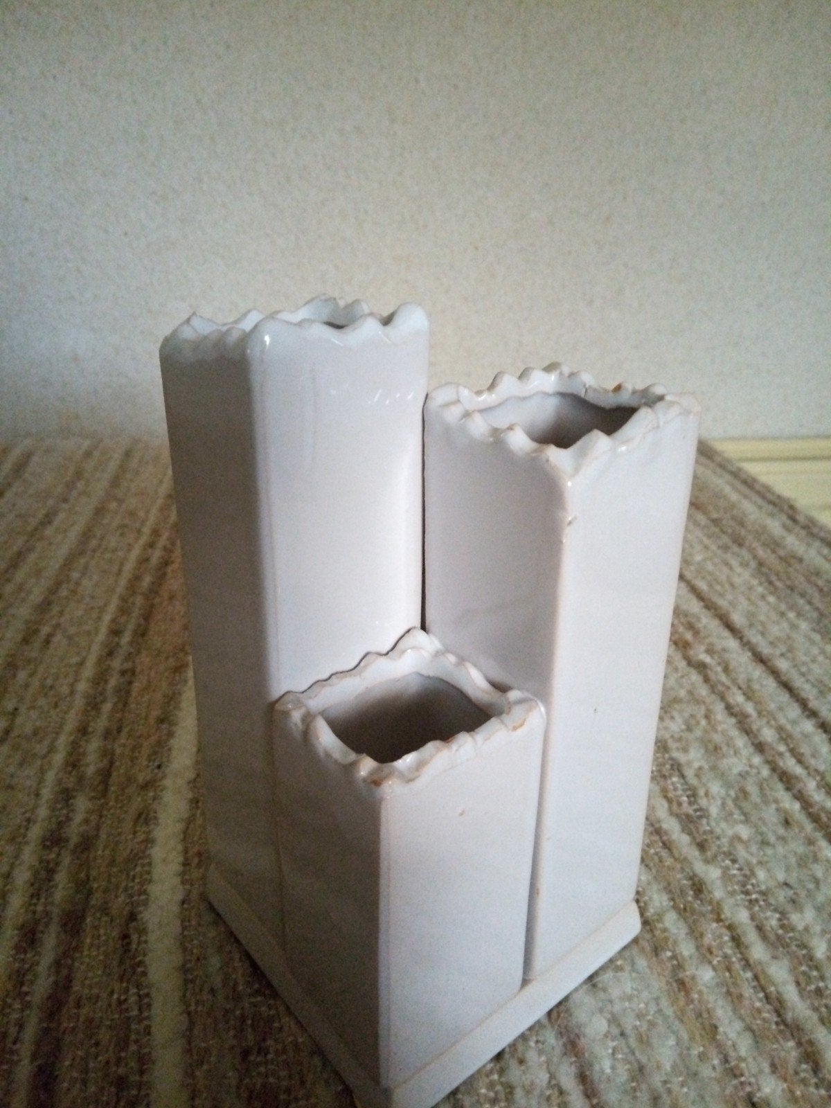 Uniek keramiek bloemenvaasje - 17 cm hoog NIEUW !!!, Ophalen of Verzenden