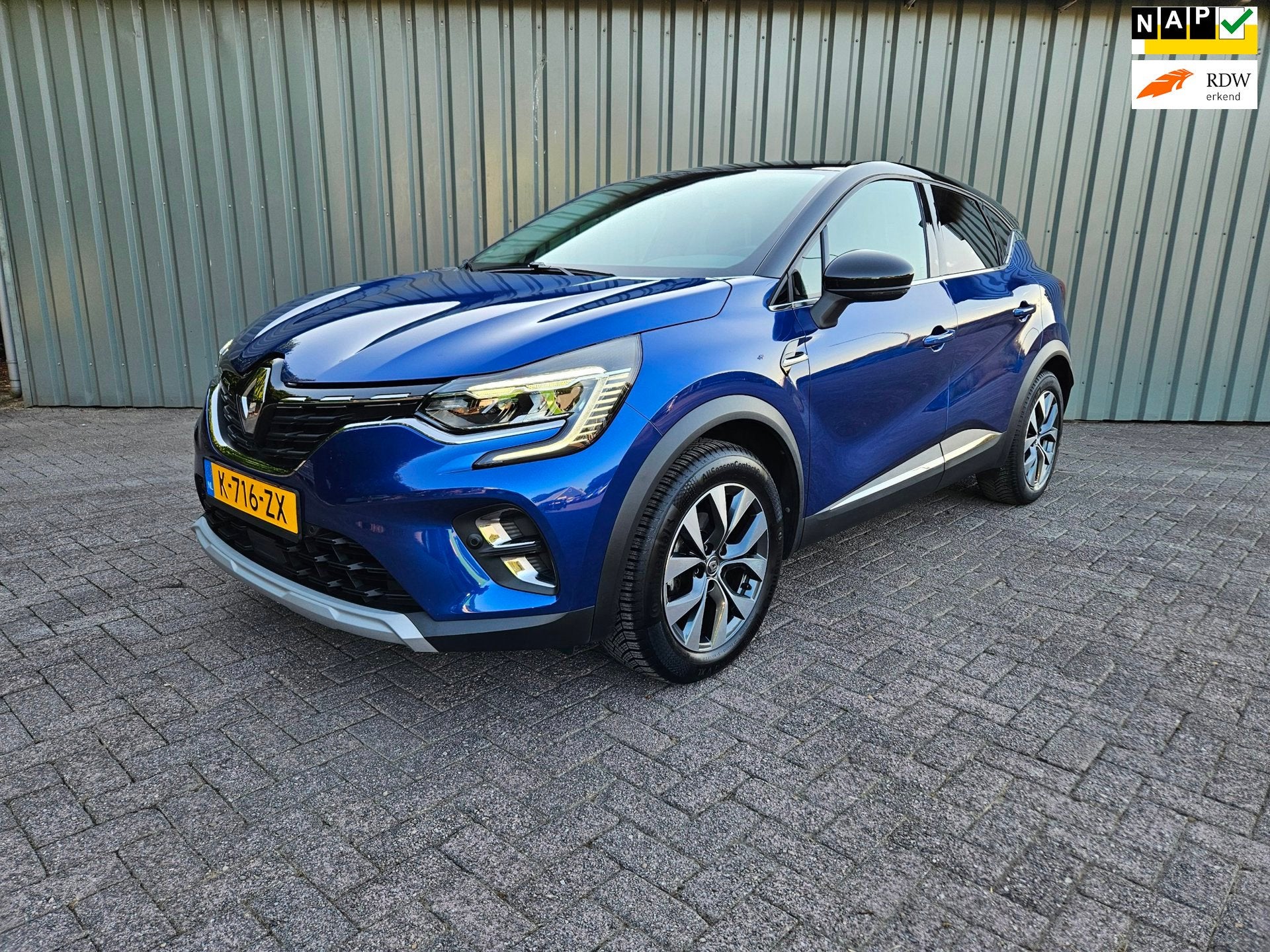 Renault Captur 1.3 TCe 140 Intens Automaat Trekhaak Camera L, Auto's, Gebruikt, 4 cilinders, Blauw, Leder en Stof