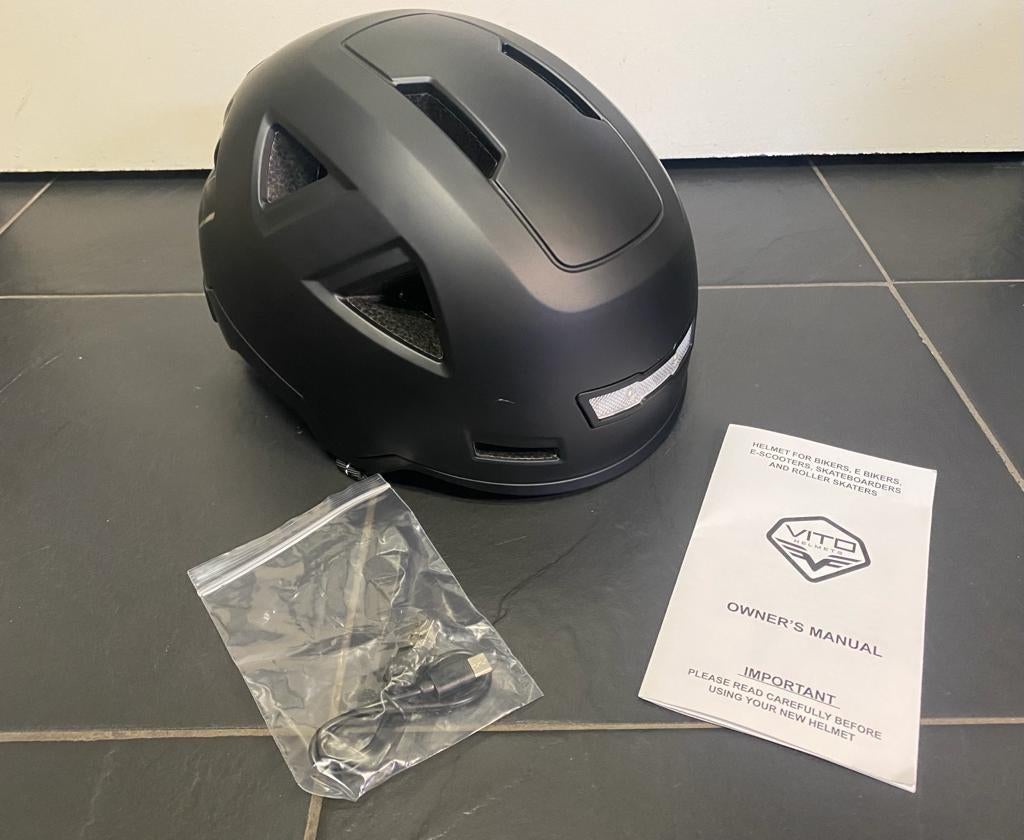 SALE NIEUWE HELM VOOR SNORFIETS, SCOOTER OF FATBIKE, Www.scooterapeldoorn.nl, Vito, Vito Helmets, Nieuw