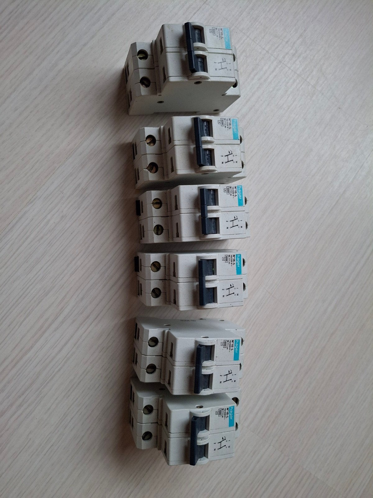 zekering automaat 6x 10 ampere, Doe-het-zelf en Verbouw, Ophalen of Verzenden, Gebruikt, Hager, Installatieautomaat