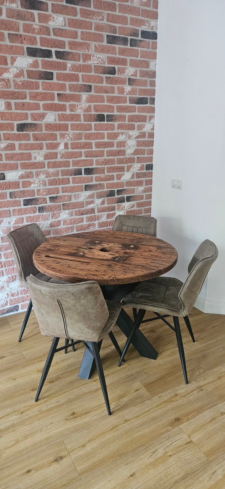 industriële ronde tafel met stoelen, Ophalen, 50 tot 100 cm, 100 tot 150 cm, Rond