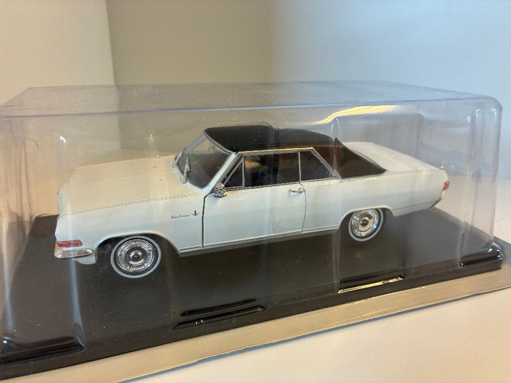 27476: Opel Diplomat V8 Coupe - 1965 - Atlas 1:24, Hobby en Vrije tijd, Auto, Nieuw, Ophalen of Verzenden, Bachsatztstr. 54 D 72131 Ofterdingen, Germany