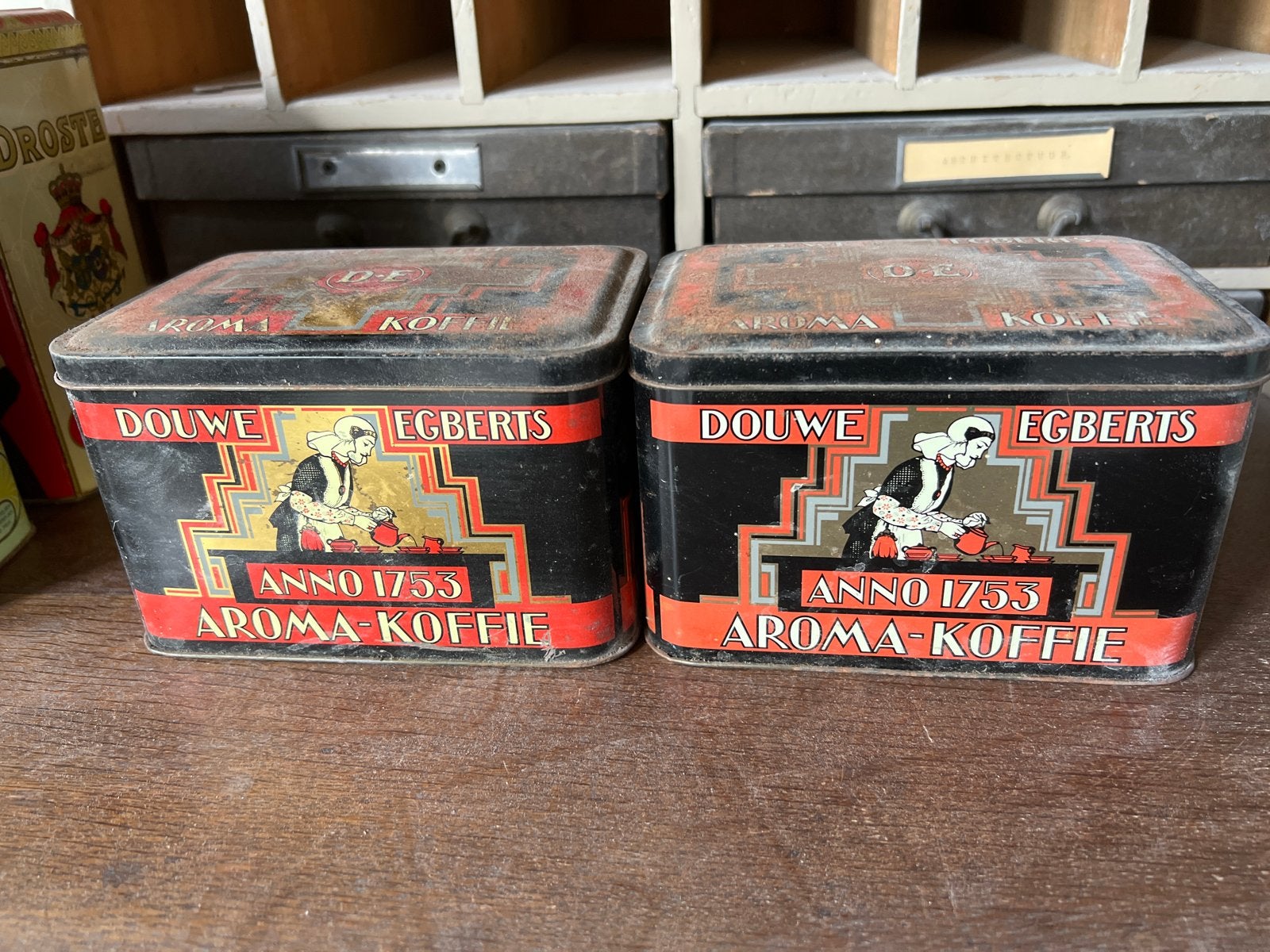 2 Vintage Douwe Egberts Aroma Koffie Blikken Anno 1753, Ophalen of Verzenden, Gebruikt, Koffie, Douwe Egberts