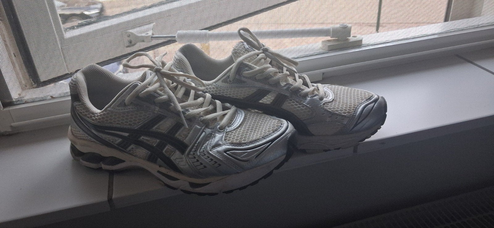 ASICS GEL-Kayano 18 Hardloopschoenen - Maat 44, Wit, Ophalen of Verzenden, Sneakers of Gympen, ASICS